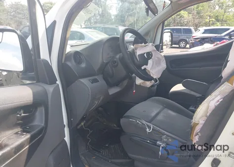 2015 Nissan Nv200 S from USA, damaged, VIN 3N6CM0KN1FK729519